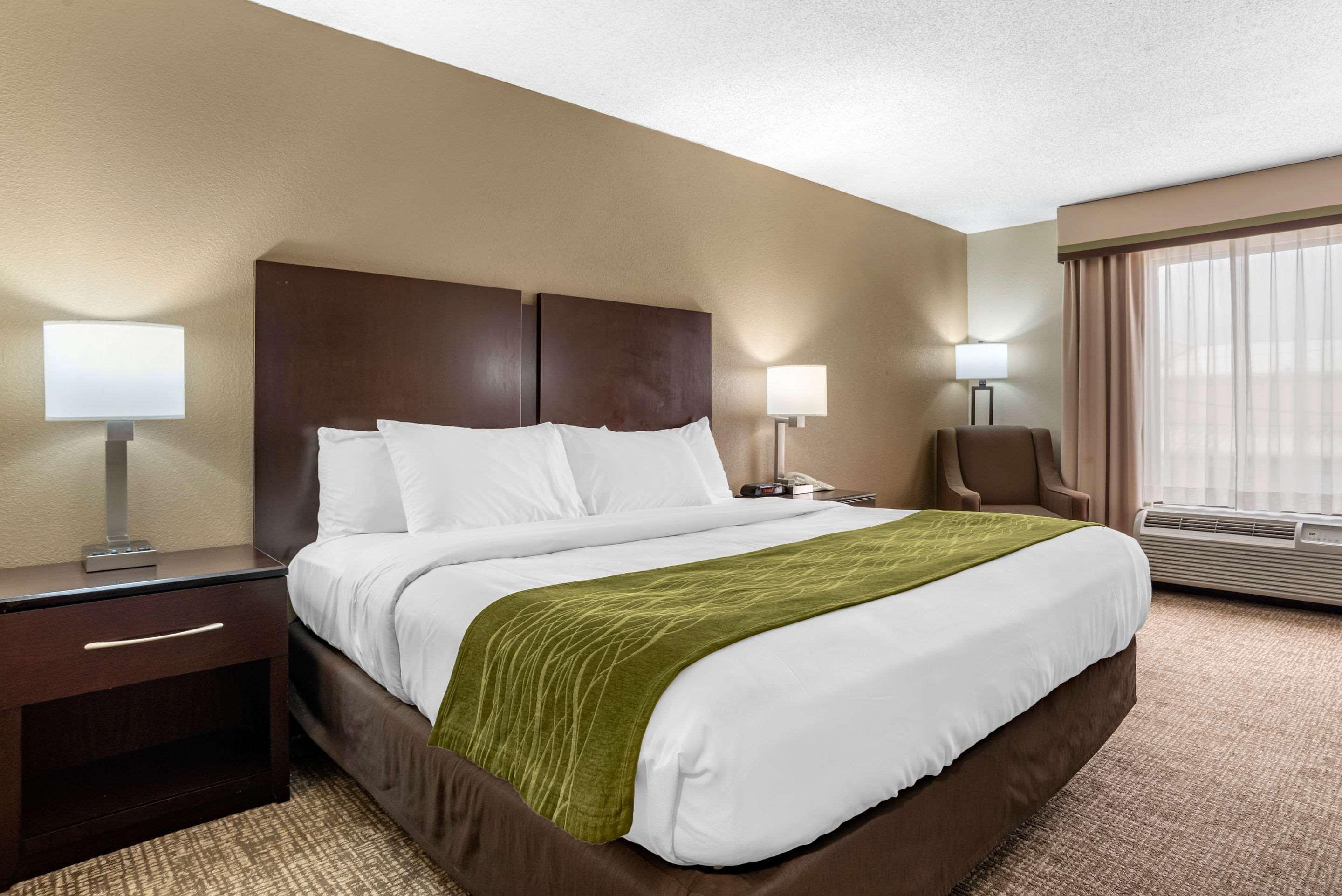 Comfort Inn Pearl-Jackson Exterior photo