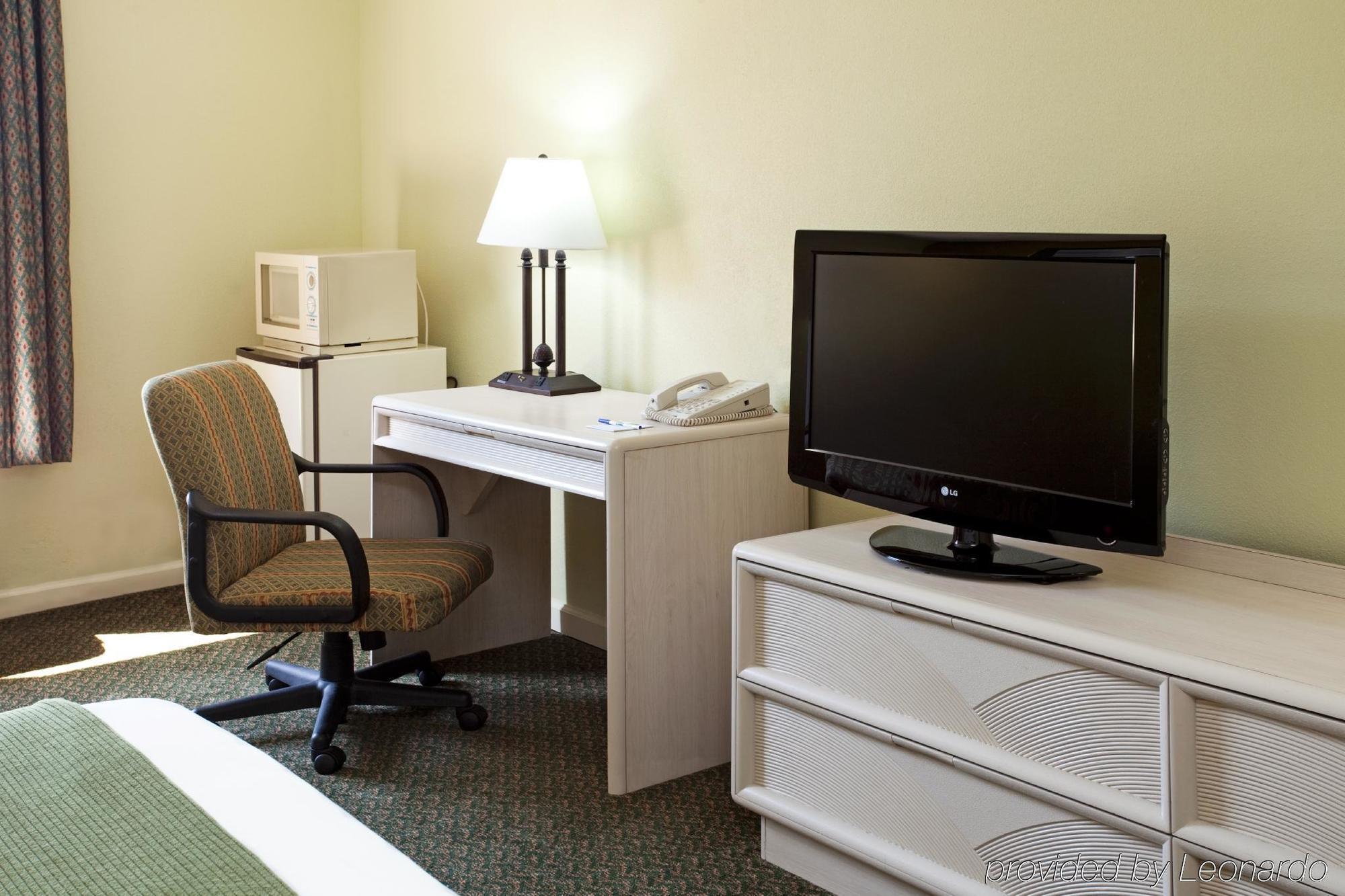 Comfort Inn Pearl-Jackson Room photo
