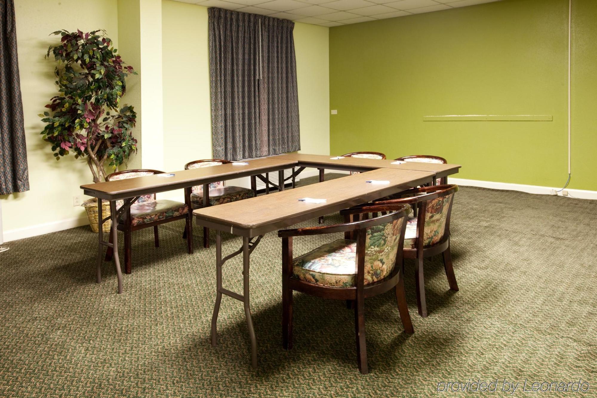Comfort Inn Pearl-Jackson Facilities photo